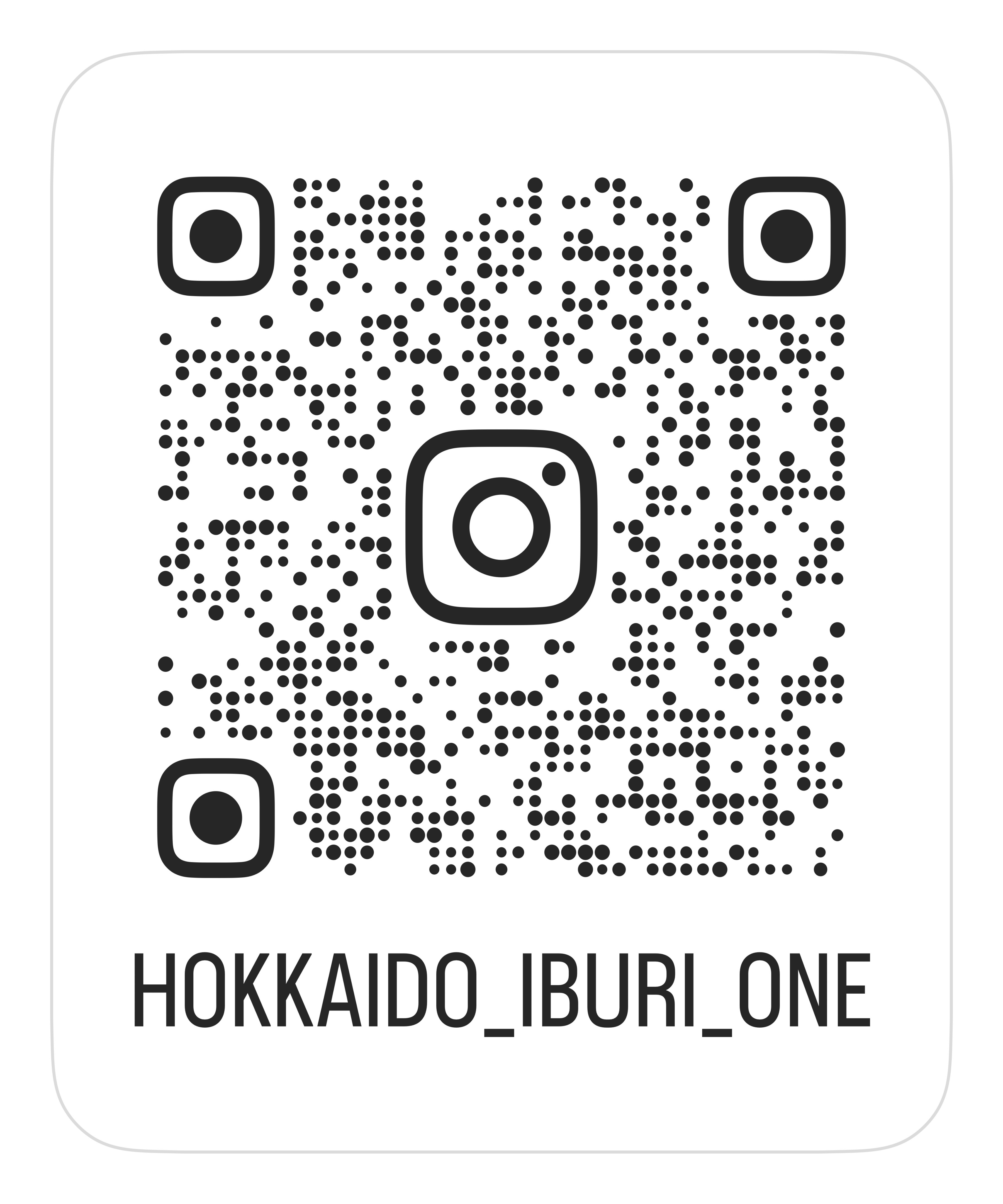 instagrarmQR_Black.JPG